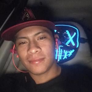 Meet your Posher, Luis